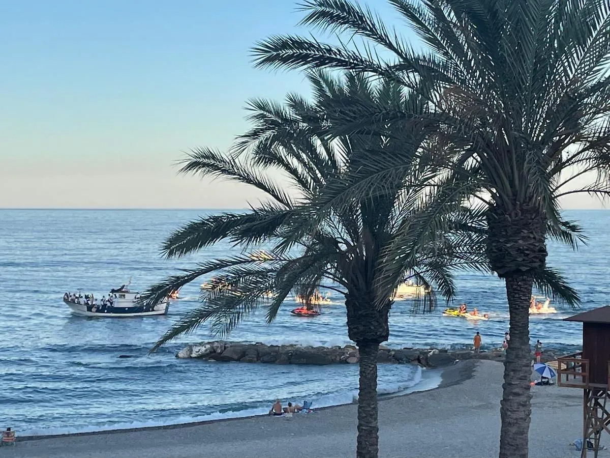 Victoria Loft Bed & Breakfast Castell de Ferro