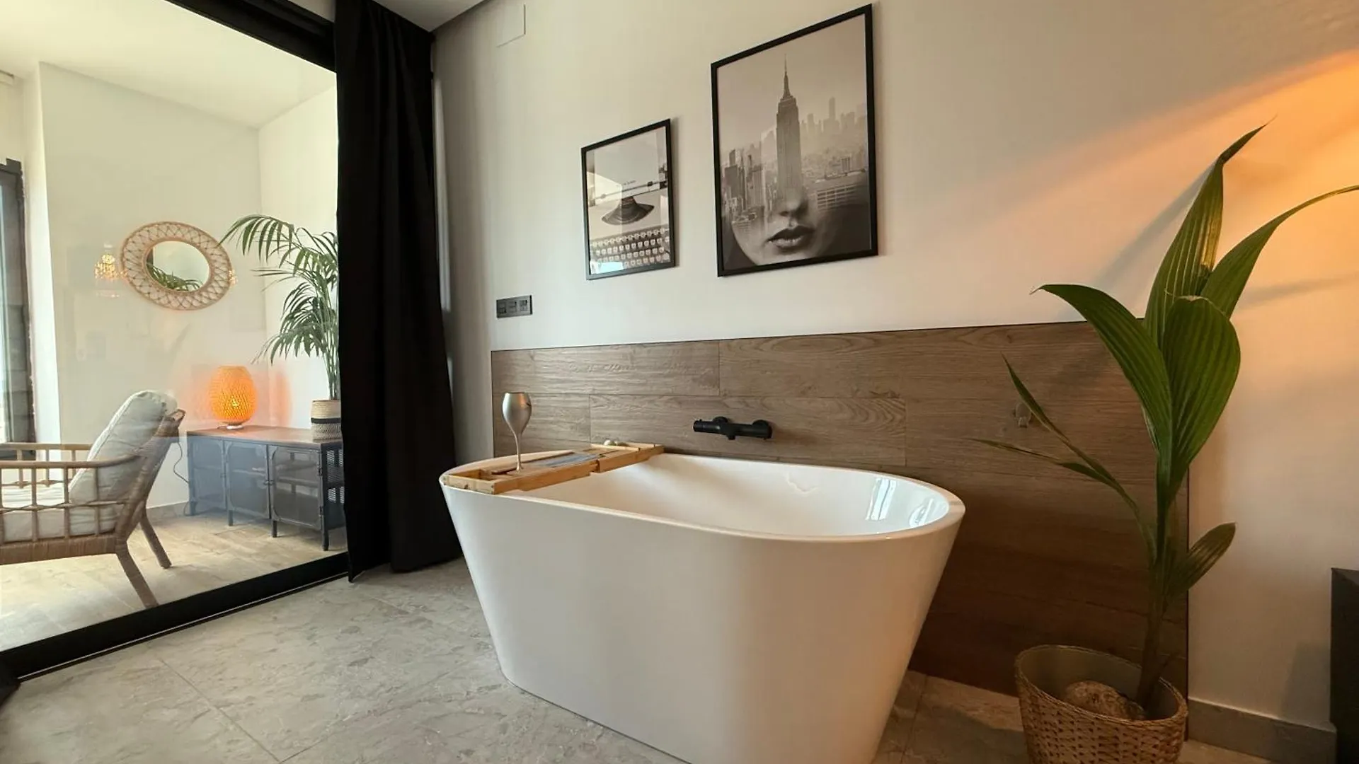Victoria Loft Bed & Breakfast Castell de Ferro