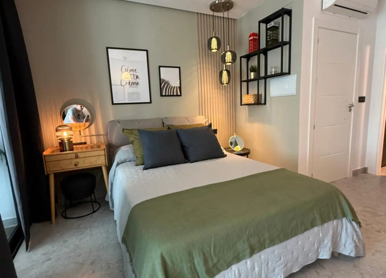 Victoria Loft Bed and Breakfast Castell de Ferro Bed & Breakfast